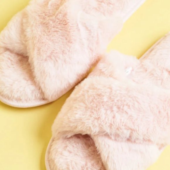 Splendid Slippers - Picture 2 of 4